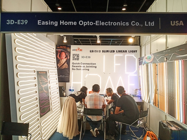 Our company has successfully participated in the autumn of 2019 Hong Kong international lighting exhibition